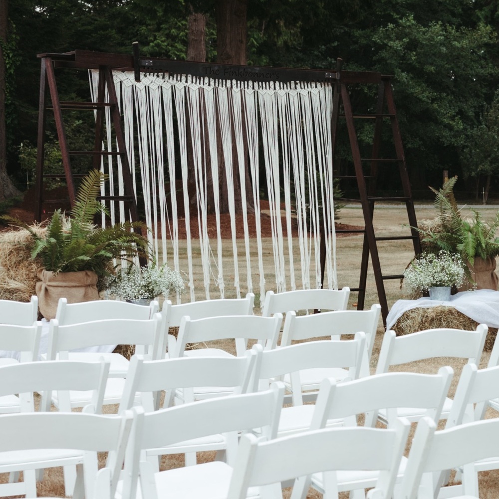 Hand-tied Macramé Backdrop - Picture 3 of 4